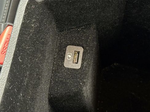 Used 2021 INFINITI QX50 Luxe w/ Appearance Package AWD/4WD image 34