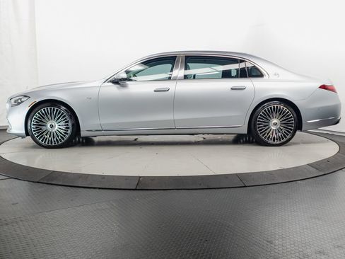 Used 2024 Mercedes-Benz Maybach S 680 4MATIC image 4