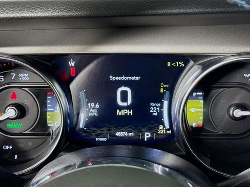 Used 2022 Jeep Wrangler Unlimited Rubicon 4xe w/ Safety Group AWD/4WD image 27