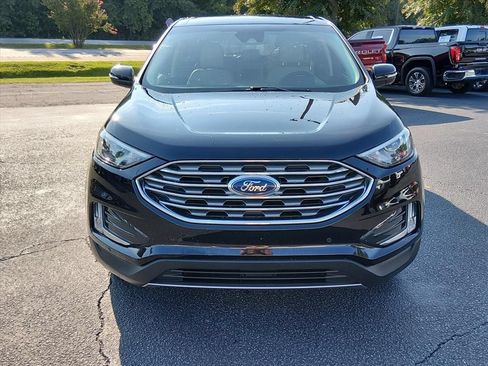 Used 2023 Ford Edge Titanium w/ Cargo Accessory Package AWD/4WD image 9