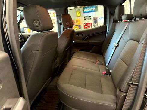 Used 2023 Chevrolet Colorado LT w/ LT Convenience Package image 20