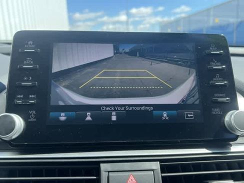 Used 2018 Honda Accord Touring image 33