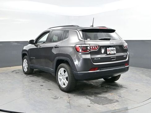 Used 2022 Jeep Compass Latitude AWD/4WD image 8