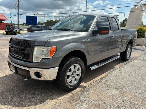 Used 2013 Ford F150 XLT w/ XLT Chrome Pkg AWD/4WD image 2