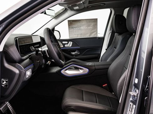 New 2026 Mercedes-Benz GLS 450 4MATIC image 26