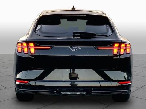 Used 2021 Ford Mustang Mach-E Premium RWD image 5
