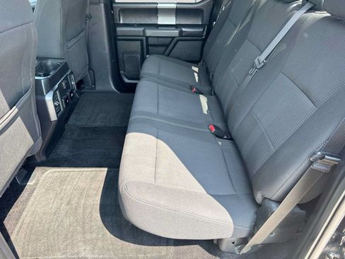 Used 2017 Ford F150 XLT w/ Equipment Group 302A Luxury AWD/4WD image 18