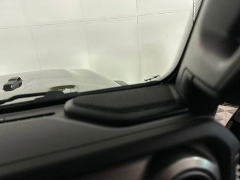 Used 2023 Jeep Wrangler Unlimited w/ Convenience Group image 29