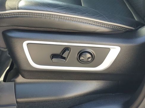 Used 2022 RAM 1500 Laramie image 19