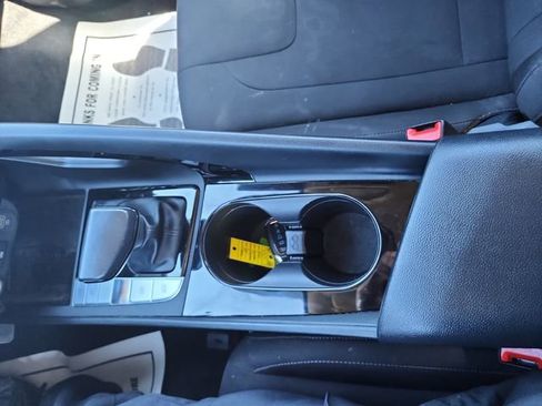 Used 2021 Hyundai Elantra SEL w/ Convenience Package image 29