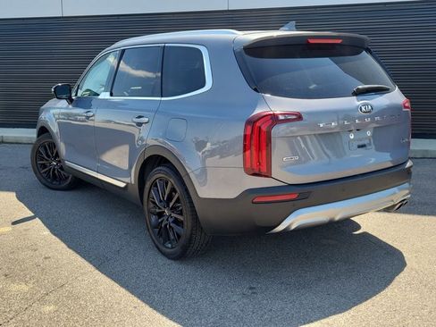 Used 2021 Kia Telluride SX w/ SX Prestige Package AWD/4WD image 3