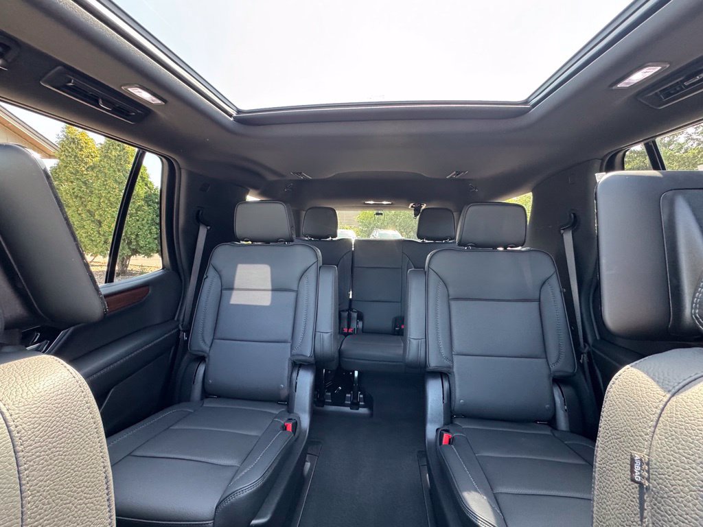 Used 2025 GMC Yukon Denali w/ Denali Reserve Package AWD/4WD image 23