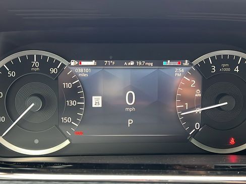 Used 2023 Land Rover Range Rover Evoque R-Dynamic S image 25