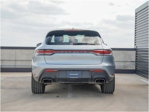 Certified 2025 Porsche Macan image 6
