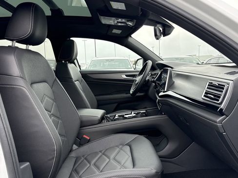 New 2026 Volkswagen Atlas Cross Sport SE image 20