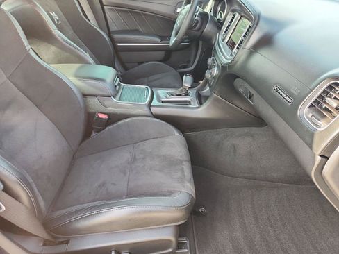 Used 2019 Dodge Charger Scat Pack w/ Plus Group RWD image 28