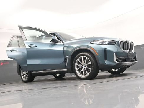 Used 2024 BMW X5 xDrive40i w/ Premium Package AWD/4WD image 44