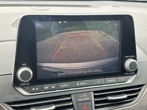 Used 2023 Nissan Altima 2.5 SV FWD image 24