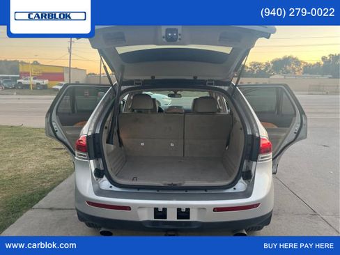 Used 2014 Lincoln MKX AWD w/ Equipment Group 102A image 17