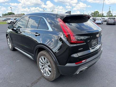 Used 2019 Cadillac XT4 Premium Luxury w/ Cold Weather Package AWD/4WD image 5