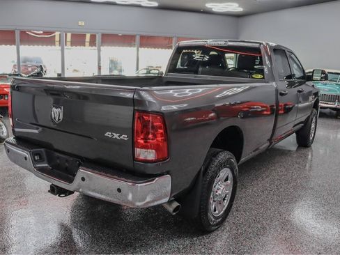 Used 2014 RAM 3500 Tradesman w/ Chrome Appearance Group AWD/4WD image 6