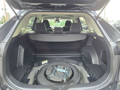 Used 2022 Toyota RAV4 LE image 16