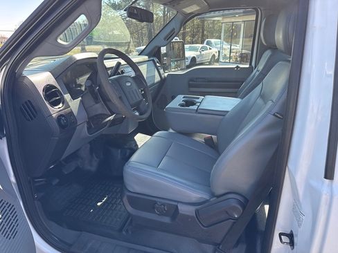 Used 2014 Ford F450 XL image 21