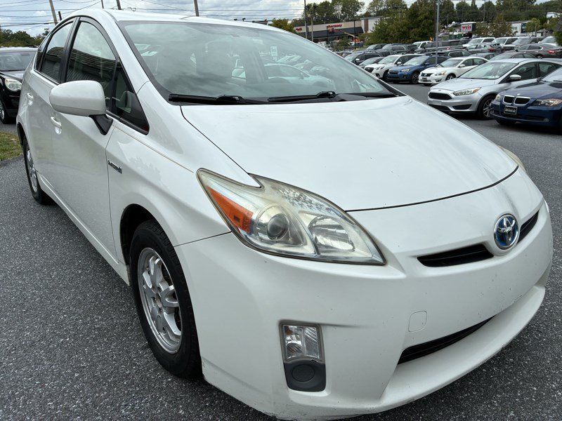 Used 2010 Toyota Prius Three FWD image 3