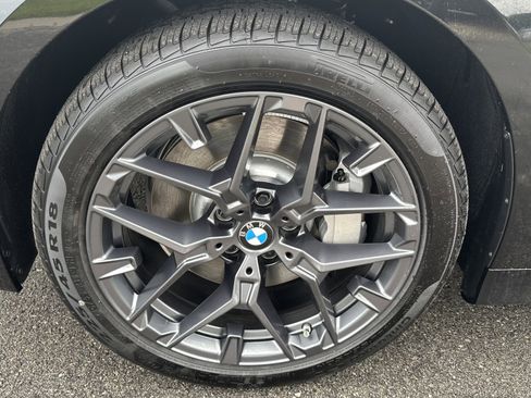 Used 2025 BMW 330i xDrive Sedan w/ Premium Package image 12