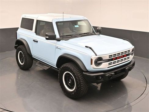 Used 2024 Ford Bronco Heritage Edition image 38