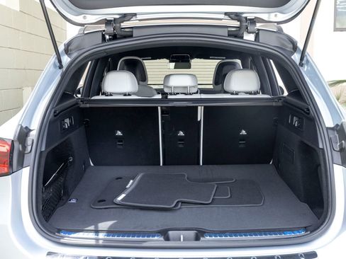 Used 2026 Mercedes-Benz GLC 300 image 22