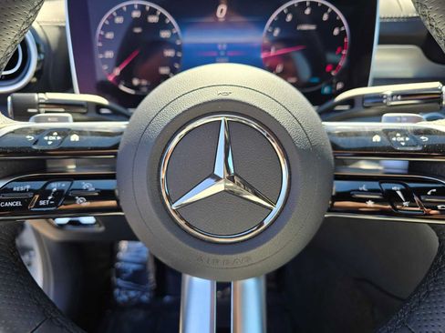 Used 2024 Mercedes-Benz C 300 Sedan image 24