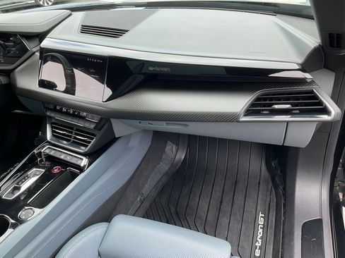 Used 2022 Audi e-tron GT Premium Plus AWD/4WD image 74