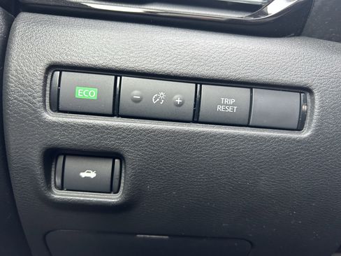 Used 2020 Nissan Sentra SR image 19