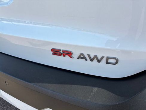 Certified 2025 Nissan Kicks SR AWD/4WD image 13