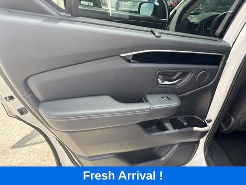 Used 2023 Honda Pilot EX-L image 15