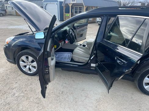 Used 2012 Subaru Outback 2.5i Limited w/ Moonroof Pkg image 10