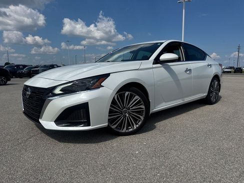 Used 2023 Nissan Altima 2.5 SL FWD image 1