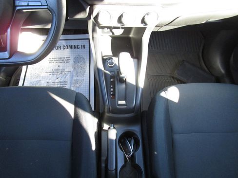 Used 2024 Nissan Kicks S image 14