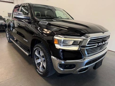 Used 2019 RAM 1500 Laramie AWD/4WD image 4