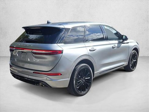 Used 2023 Lincoln Corsair Standard w/ Equipment Group 101A image 5