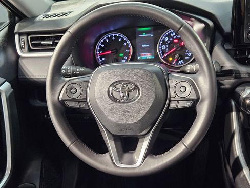 Used 2022 Toyota RAV4 XLE Premium FWD image 27