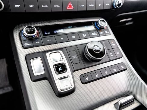 Certified 2025 Hyundai Palisade SEL FWD image 26