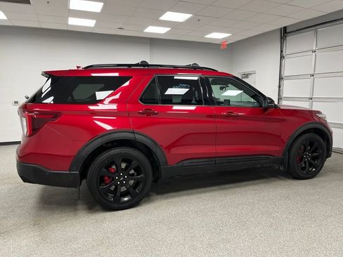Used 2020 Ford Explorer ST w/ ST Street Pack AWD/4WD image 11