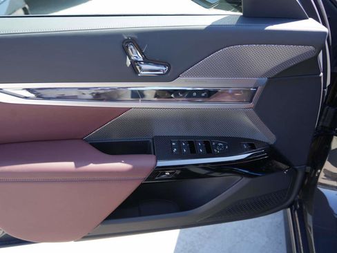 New 2026 BMW 740i w/ Premium Package image 15