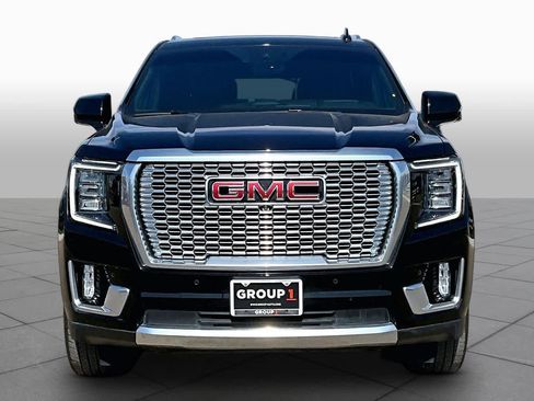 Used 2024 GMC Yukon Denali w/ Advanced Technology Package AWD/4WD image 4
