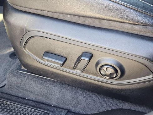 Used 2023 Jeep Grand Cherokee 4WD 4xe image 24
