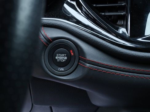 Used 2023 Dodge Durango GT image 13