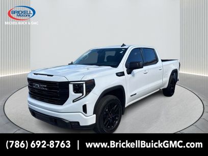 Used 2024 GMC Sierra 1500 Elevation w/ LPO, Elevation Black Package