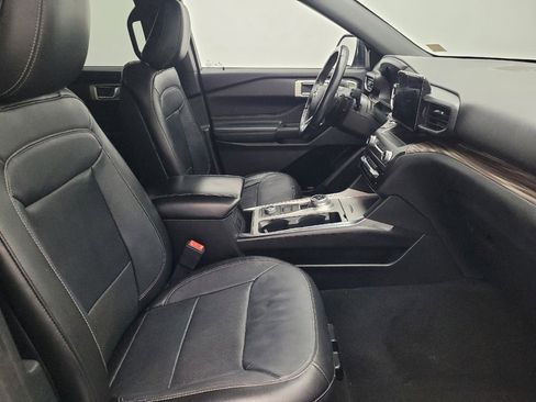 Used 2020 Ford Explorer Limited image 21
